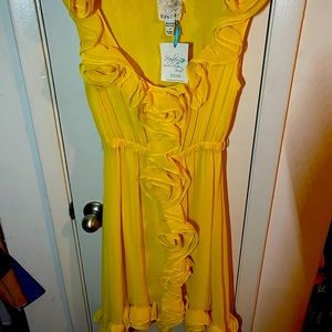 Ryu: Yellow Flower Dress